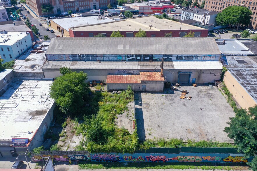 More Photos Of 450 Timpson Pl, Bronx Warehouse For Lease