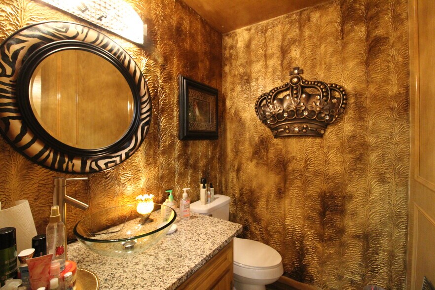 More Photos Of 1221 W University Blvd, Odessa Medical For Sale