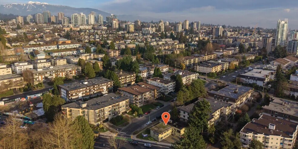 More Photos Of 339 2nd St W, North Vancouver Warehouse For Sale