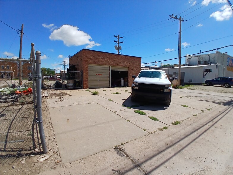 Primary Photo Of 115 N Kansas Ave, Ellsworth Flex For Sale