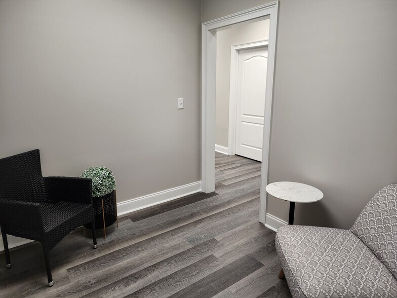 More Photos Of 485 S Perry St, Lawrenceville Coworking Space