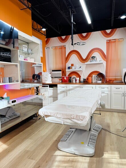 More Photos Of 609 E Speer Blvd, Denver Office For Sale