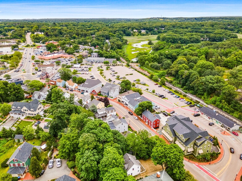 More Photos Of 44 North St, Hingham Storefront For Lease