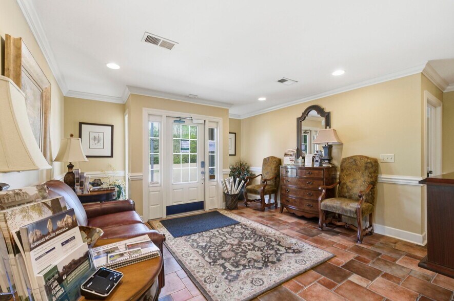 More Photos Of GA Hwy 136, LaFayette Bank For Sale