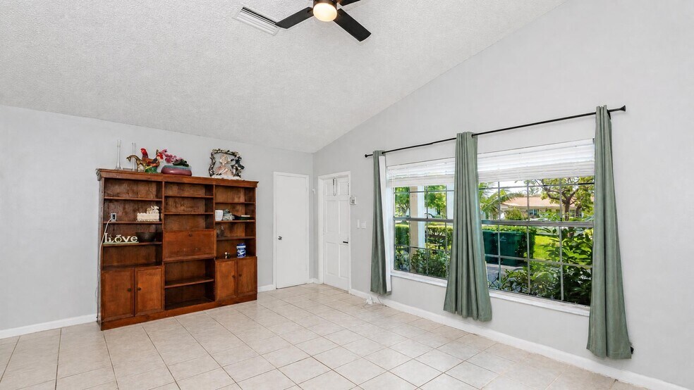 More Photos Of 11281 NW 39th St, Coral Springs Multifamily For Sale