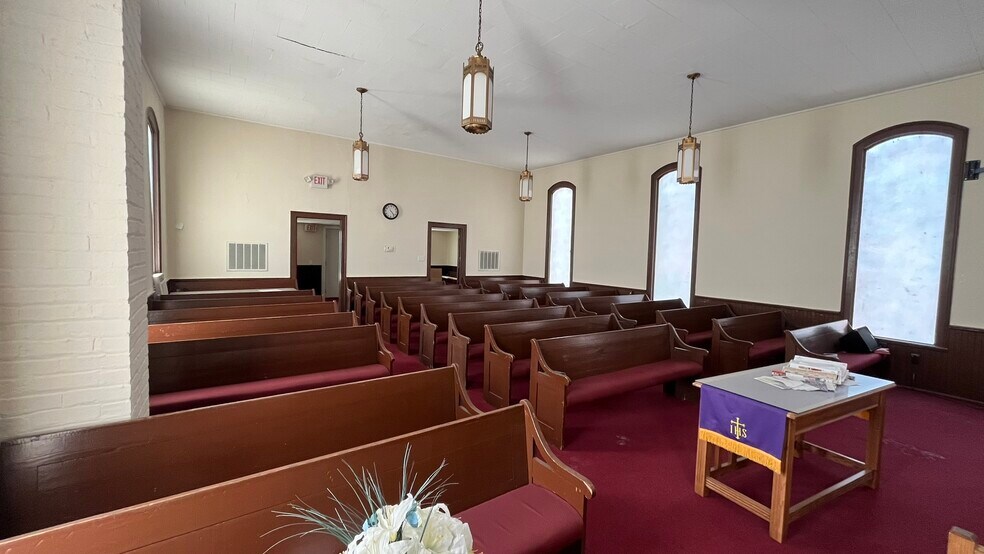 More Photos Of 401 Church St, Kernersville Religious Facility For Sale