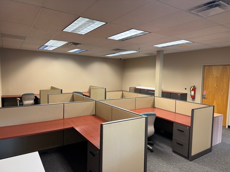 More Photos Of 761 Koehler Ave, Ronkonkoma Office For Lease