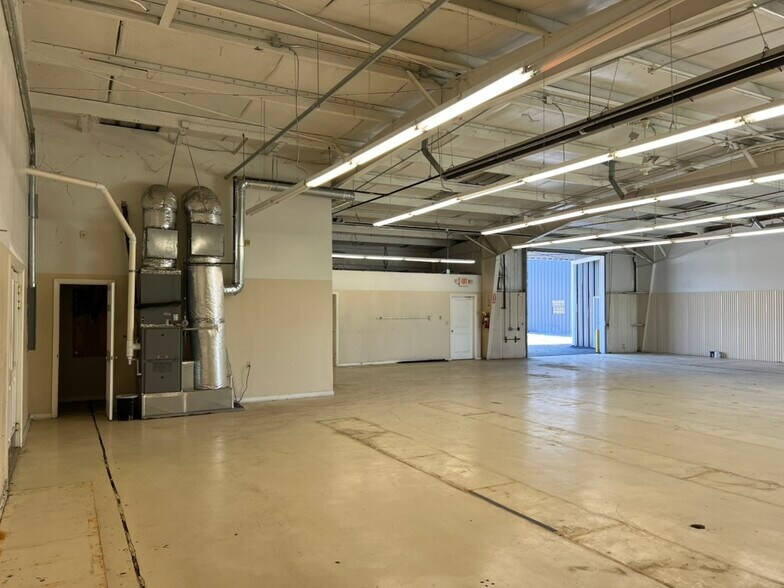 More Photos Of 6120 Airways Blvd, Chattanooga Warehouse For Lease