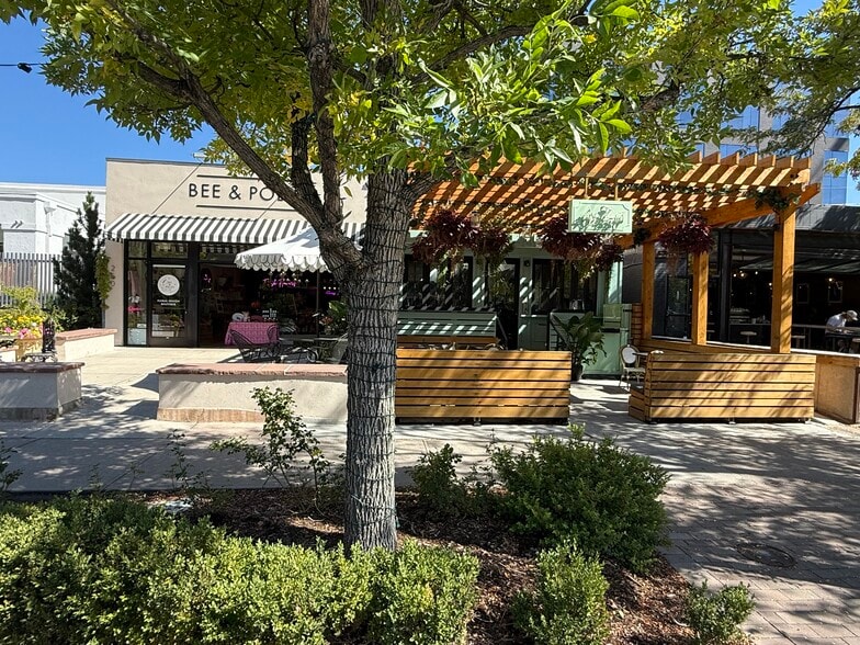 More Photos Of 248-250 Detroit St, Denver Storefront Retail Office For Sale