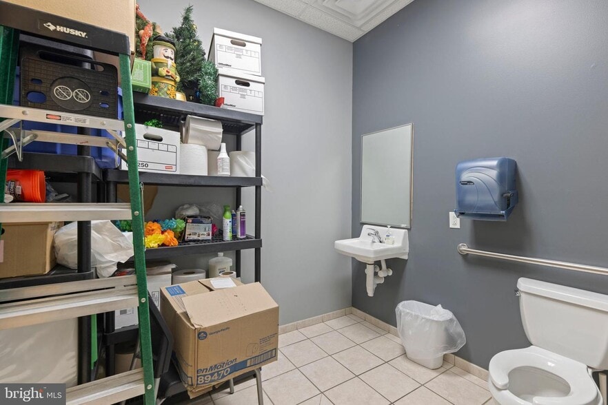 More Photos Of 251 Lewis Ln, Havre De Grace Medical For Sale