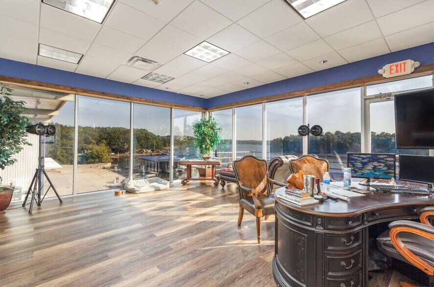 More Photos Of 6550 Pelican Dr, Osage Beach Specialty For Sale