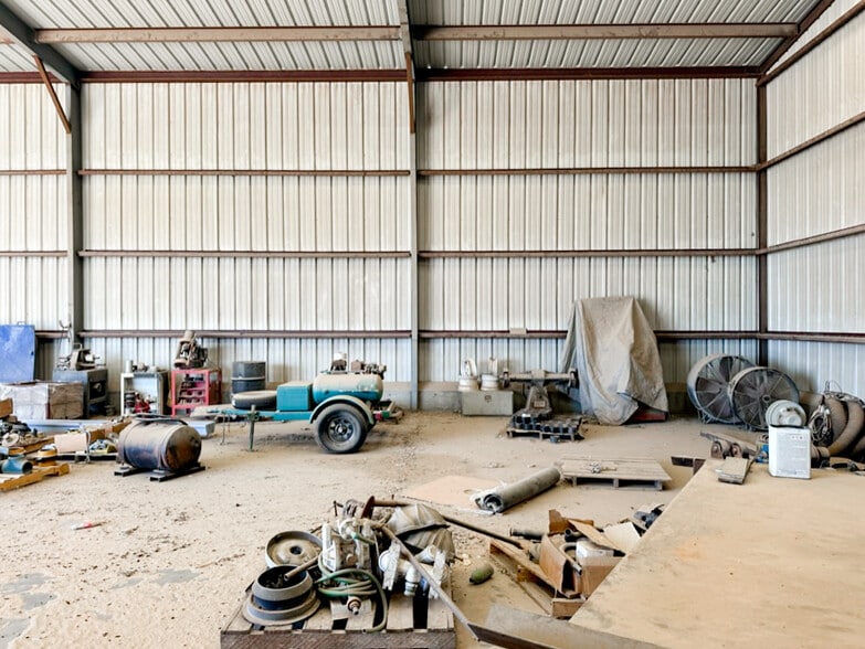 More Photos Of 604 Collins ave, Midland Warehouse For Sale