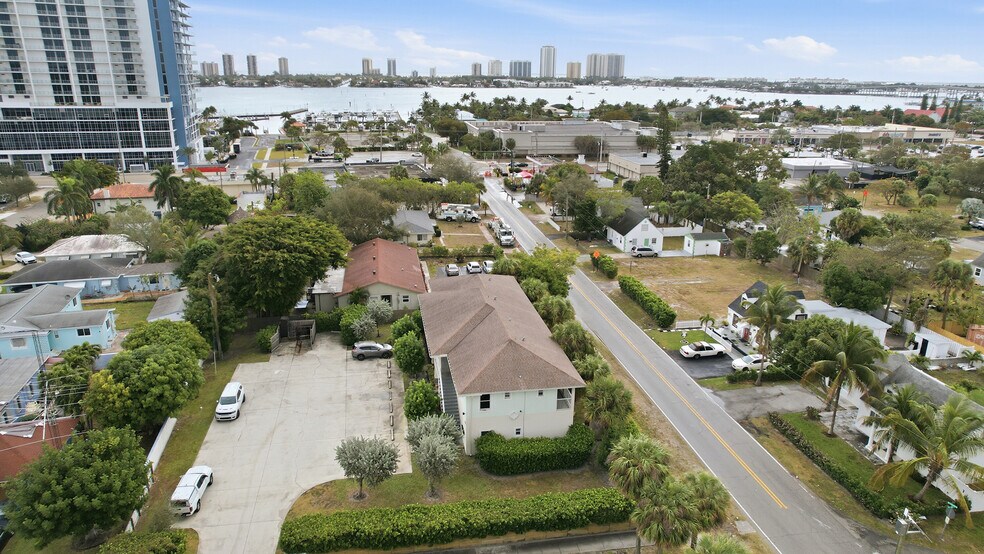 More Photos Of 105 2nd St, Lake Park Apartments For Lease