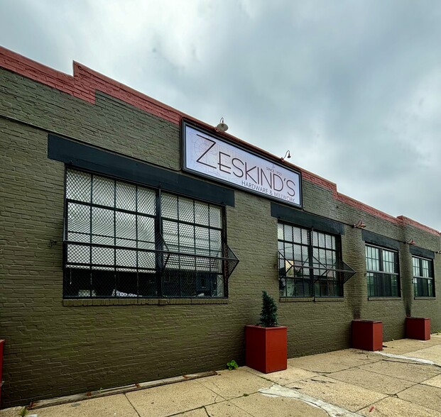 Primary Photo Of 207 S Payson St, Baltimore Light Manufacturing For Sale