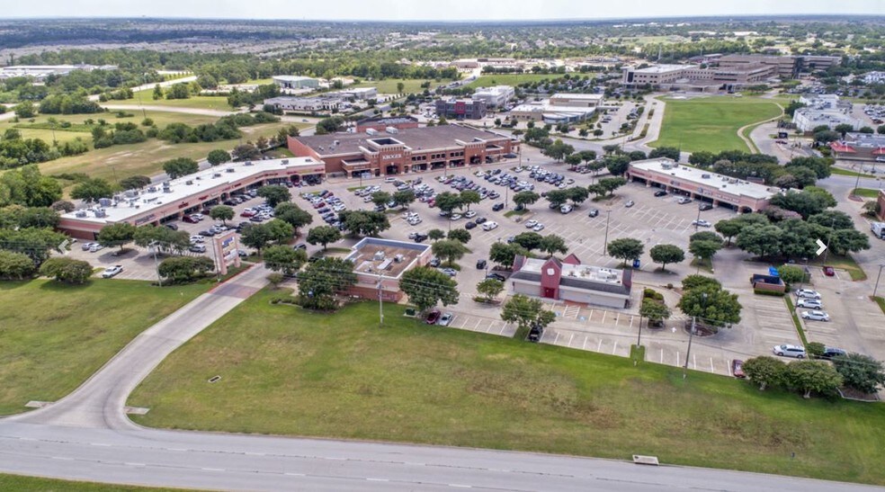 More Photos Of 3501-3535 Longmire Dr, College Station General Retail For Lease