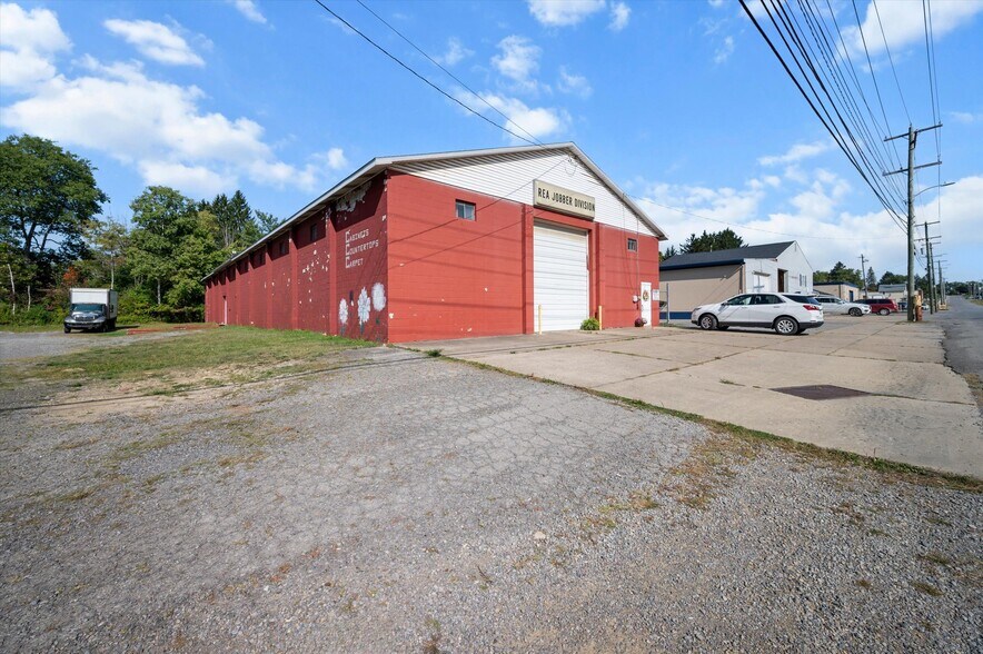 More Photos Of 204 Grand Ave, Clarion Warehouse For Sale