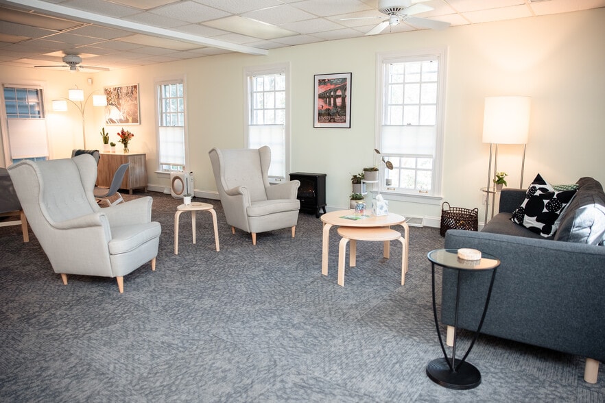 More Photos Of 11505 Allecingie Pky, Richmond Medical For Lease