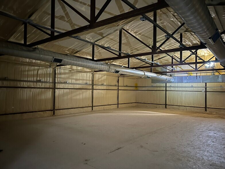 More Photos Of 19770 Tamarack Ln, Ordway Manufacturing For Lease