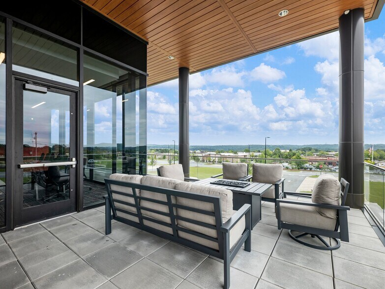 More Photos Of 100 Highpoint Park Way, Braselton Office For Lease