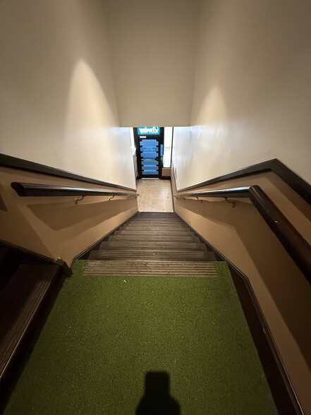 More Photos Of 529 S Broadway, Los Angeles Loft Creative Space For Lease