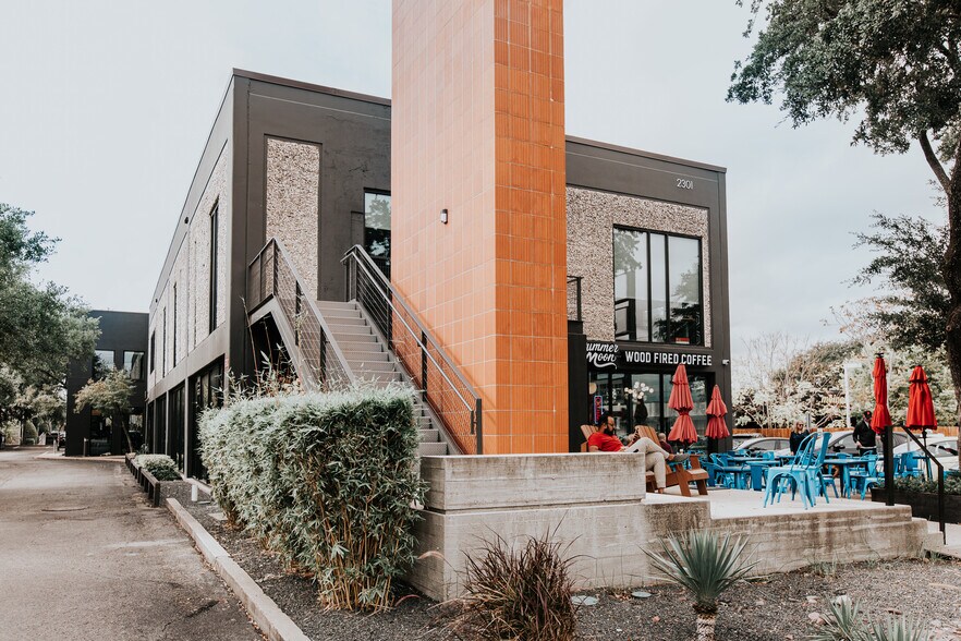 More Photos Of 2301 W Anderson Ln, Austin Coworking Space