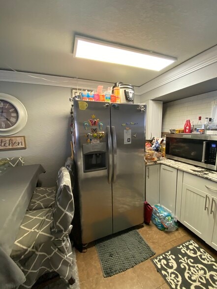 More Photos Of 8051 Ulmerton Rd, Largo Office For Sale