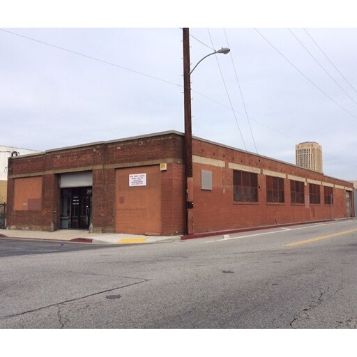 More Photos Of 749 E Temple St, Los Angeles Showroom For Lease