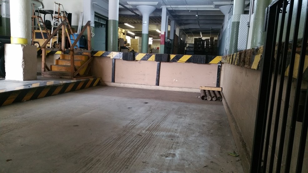 More Photos Of 4383 Fruitland Ave, Vernon Manufacturing For Sale