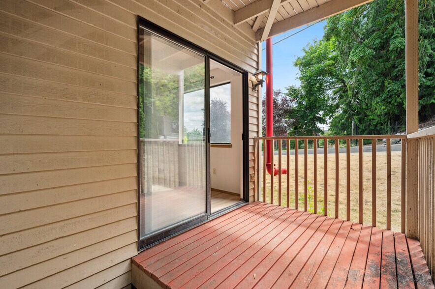 More Photos Of 9608 NE 188th St, Bothell Apartments For Sale