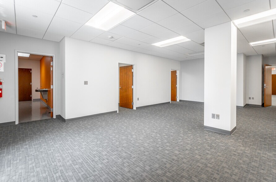 More Photos Of 811 Broad St, Chattanooga Medical For Lease