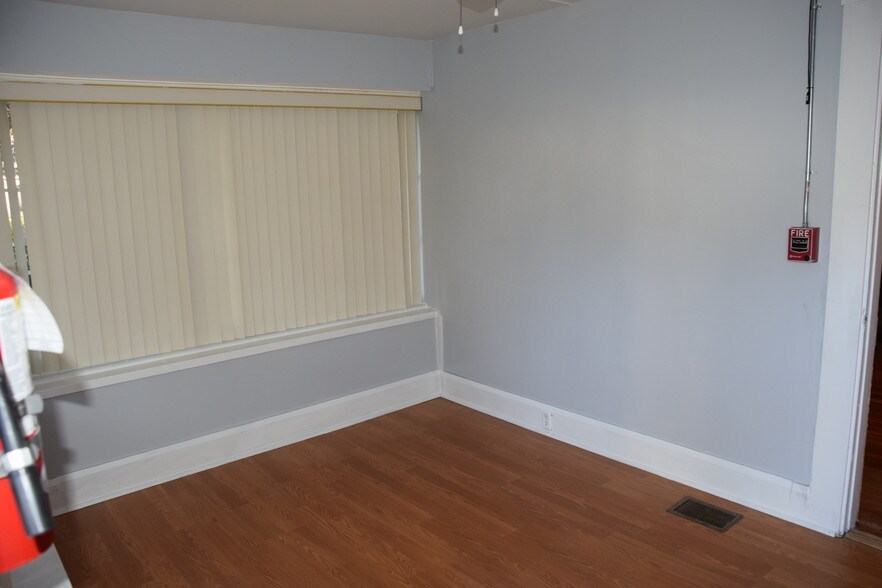 More Photos Of 118 Pasadena Pl, Orlando Office Residential For Lease