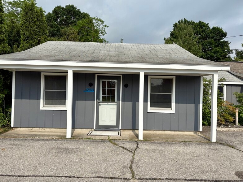 More Photos Of 9066 N Bayshore Dr, Elk Rapids Office For Lease