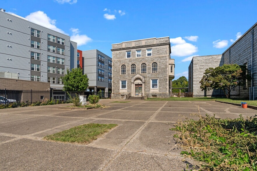 More Photos Of 5520 Harbison Ave, Philadelphia Religious Facility For Sale