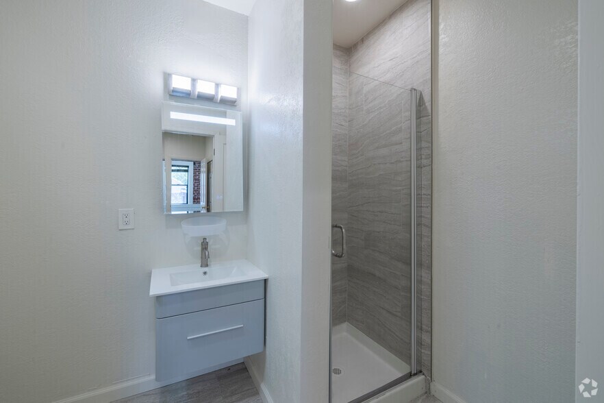 More Photos Of 147 W Richmond Ave, Richmond Apartments For Sale