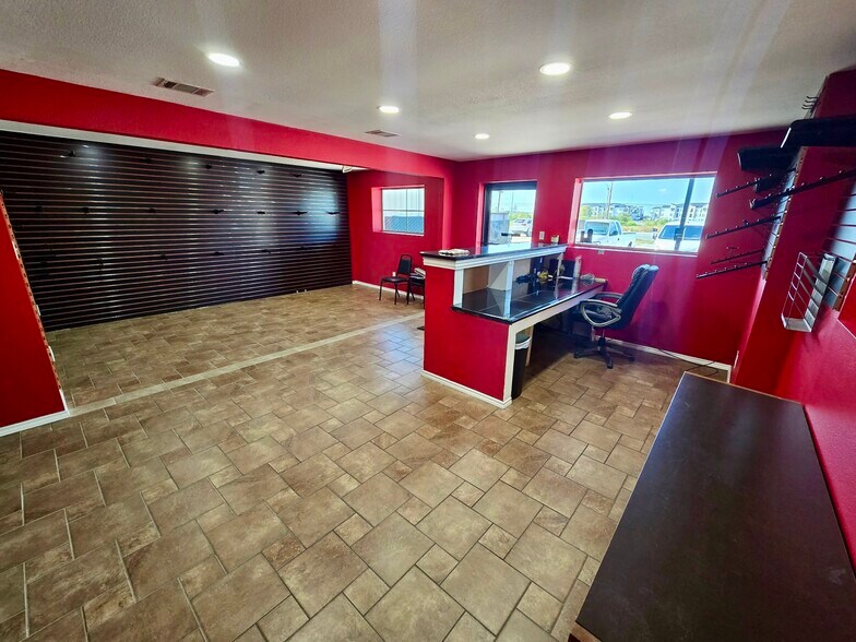 More Photos Of 16299 Fm 1325, Austin Auto Repair For Lease