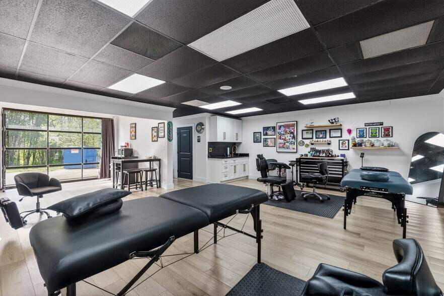 More Photos Of 3440 E Broad St, Statesville Office For Sale