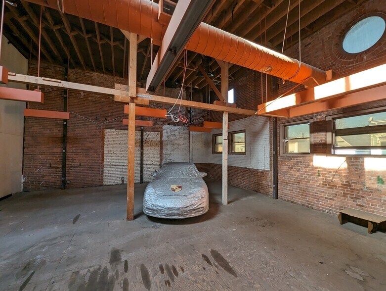 More Photos Of 1213-1217 Fell St, San Francisco Warehouse For Sale