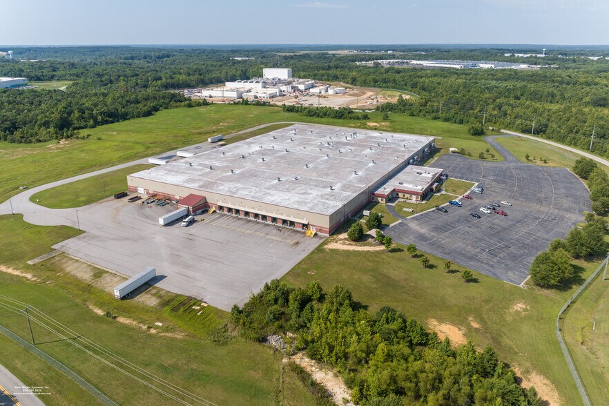 Primary Photo Of 2000 Cane Creek Pky, Ringgold Manufacturing For Sale