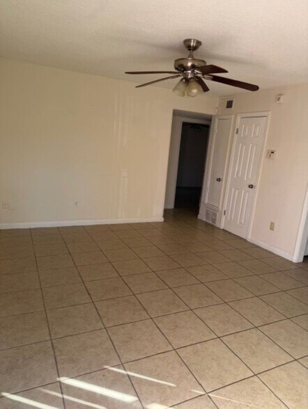 More Photos Of 3721 Millbranch Rd, Memphis Apartments For Sale