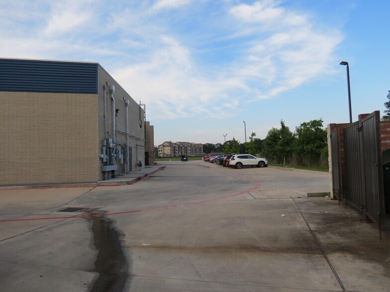 More Photos Of 20434 Kuykendahl Rd, Spring Freestanding For Sale