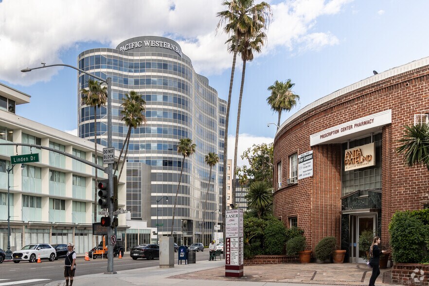Primary Photo Of 9701 Wilshire Blvd, Beverly Hills Office For Lease