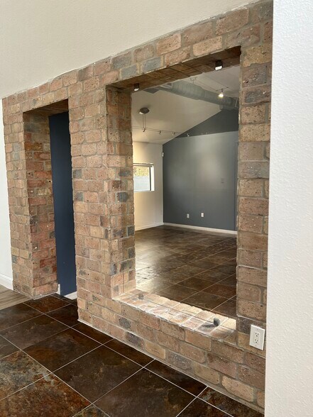 More Photos Of 400 N Wymore Rd, Winter Park Office For Sale