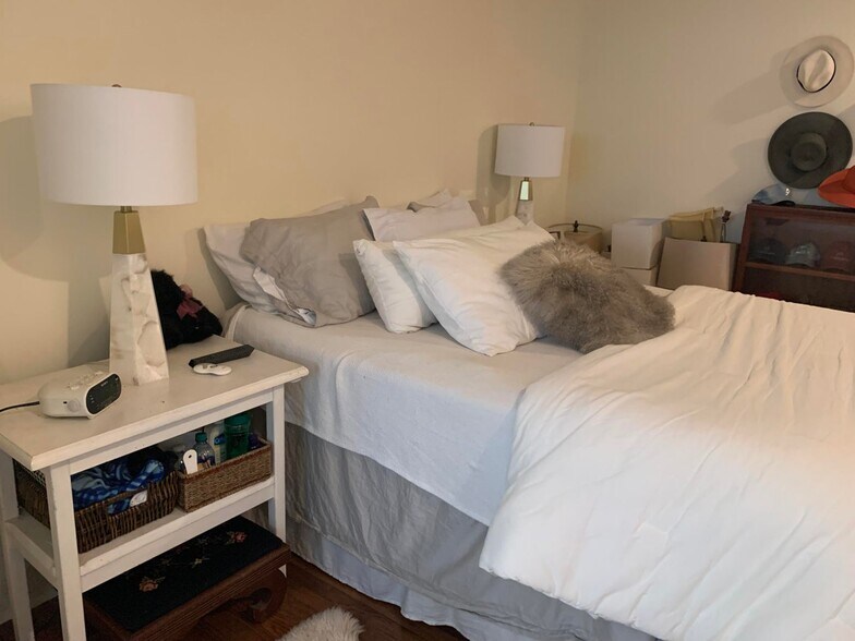 More Photos Of 1515 Lakeview Ave, Pensacola Apartments For Sale