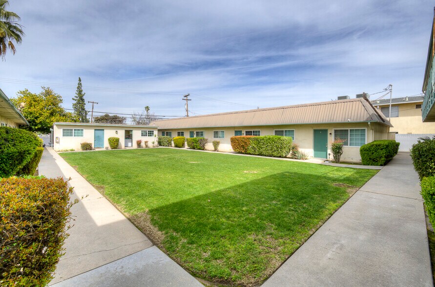 More Photos Of 1228 Jefferson Ave, Clovis Apartments For Sale