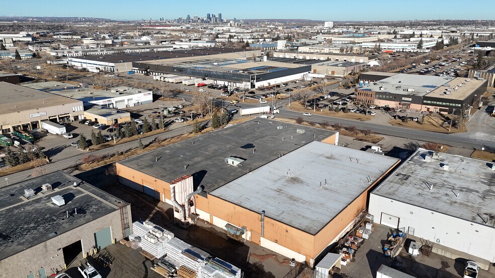 More Photos Of 4115 72nd Ave SE, Calgary Warehouse For Sale
