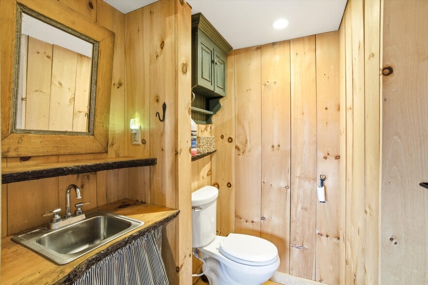 More Photos Of 235 Windsor Rd, Hillsborough Hospitality For Sale