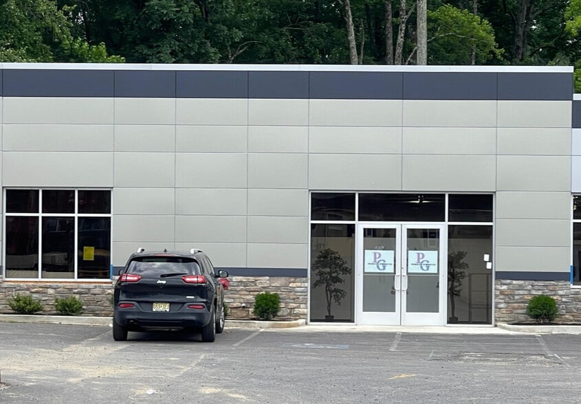 More Photos Of 3490 US Highway 1, Princeton Office For Lease