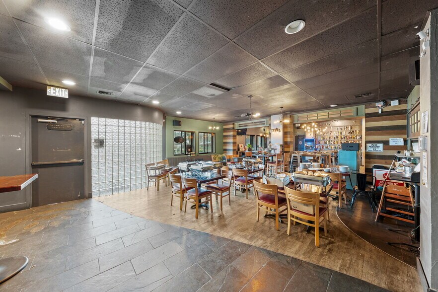 More Photos Of 351 Park Ave N, Renton General Retail For Sale