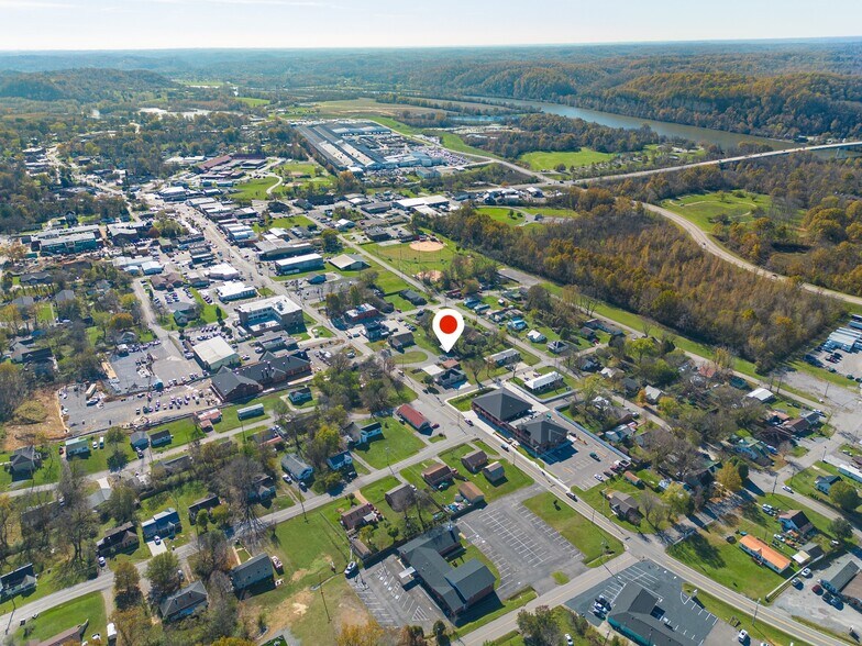 More Photos Of 308 N Main St, Ashland City Office For Sale