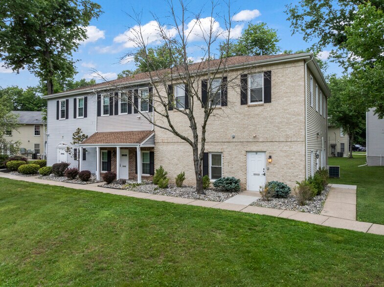More Photos Of 32 Jefferson Plz, Princeton Medical For Sale